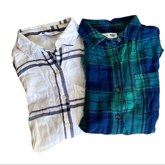 Two Old Navy Plaid Button Up Tops Women Size Small - Picture 1 of 7